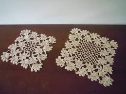 Schema indicato particolarmente per la realizzazione di centrini al punto croce da utilizzare . La Bottega Creativa Di Eli Coordinato All Uncinetto