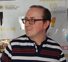 She Goes to Hollywood