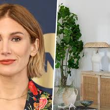 Yellowstone's Jen Landon lists her Venice, CA home