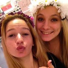 Eva Ream's Instagram, Twitter & Facebook