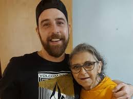 Fundraiser by Christian jr Regimbald : Pour les funérailles de notre mère  Sylvie Beauchamp