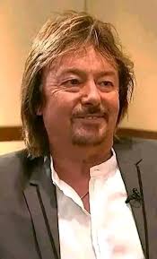 Loud love have an awesome day everyone ❤️😊🤘❤️