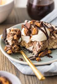 In a large bowl of an electric mixer, combine the the cream cheese with the peanut butter, sugar and vanilla extract. Chocolate Peanut Butter Pie Easy Peanut Butter Cup Ice Cream Pie