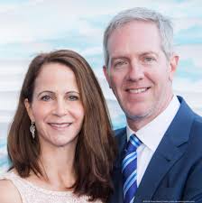 Amazon executive lists West Seattle beach home for $2.25 million (Photos)