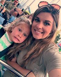 Natalie Schauer • Girl Mama (@natalieschauer) • Instagram photos and videos