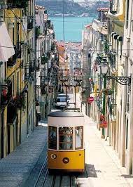 Heir to a university tradition that spans over seven centuries, ulisboa acquired its current status in july 2013, following the merger of the former universidade técnica de lisboa and universidade de lisboa. Lissabon Portugal Portugal Lissabon Lissabon Reise Lissabon