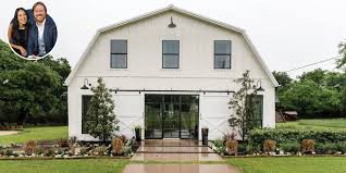 Chip and joanna gaines farmhouse renovation. You Cant Rent The Fixer Upper Season 3 Barndominium