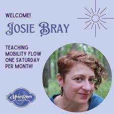 Aimee Menard's Instagram, Twitter & Facebook