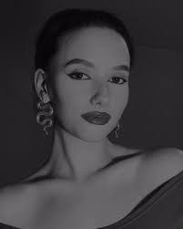 Tanya Rutherford's Instagram, Twitter & Facebook