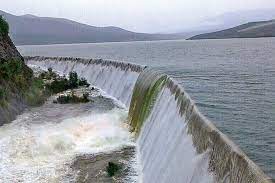 La protección de los aparatos electrodomésticos y el buen funcionamiento de la grifería. Lluvia Provoca Desborde De Embalse Recoleta Y Corte De Agua A 26 600 Hogares En Ovalle La Tercera