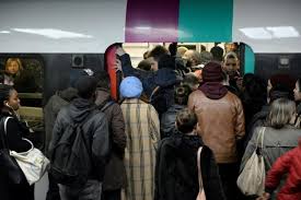 Lorsqu'un train est annulé, l'acheteur peut échanger son billet contre un autre train. Ratp Et Sncf Les Previsions De Trafic Pour Jeudi