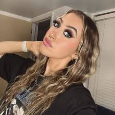 🖤 Katie Pepper 🖤 (@_katiepepper)