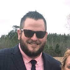 Brian Loe's Instagram, Twitter & Facebook