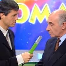 Marcelo tinelli es uno de los conductores emblema de la televisión argentina, y el fin de semana pasado recibió el martín fierro homenaje por los 30 años de videomatch y showmatch. La Historica Visita De De La Rua A Videomatch Diarioshow El Portal De Espectaculo