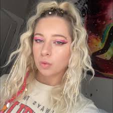 Sabrina Mcknight (@sabrina.mcknight.479180)