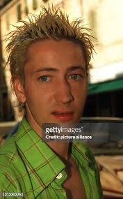 Jungschauspieler Mario Irrek spielt den Automechaniker Chris, der bis...  News Photo