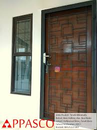 Sementara harga teralis jendela besi ulir sedikit lebih mahal karena besi dibengkokan hingga membentuk pola tertentu. Pintu Teralis Besi Minimalis Di Tanah Baru Depok Jual Kanopi Tralis