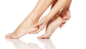 Redonnez une santé à vos pieds en prévenant tous risques d'affections plantaires. 3 Etapes Pour Enlever La Corne Des Pieds De Facon Naturelle Oleassence En Luberon