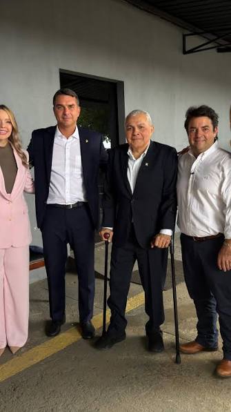 Um encontro que carrega propósito, alinhamento e visão de futuro. 🇧🇷, Toni Rodrigues @tonirodriguesalemdanoticia e Tiago Junqueira @tiago_junqueira_pi_ estiveram em Brasília ao lado do senador Flávio ...