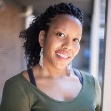 Chandra Glover's Instagram, Twitter & Facebook