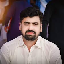 The stars have aligned! 🤩 3 generations of extraordinary women of  Bollywood have joined hands to share the screen for our upcoming movie,  #TheCrew 🙌🏻 #Tabu #KareenaKapoorKhan Kriti Sanon Rhea A Kapoor #