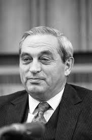 File:Bundesarchiv B 145 Bild-F083626-0032, Bonn, Karl Otto Pöhl auf  Pressekonferenz.jpg