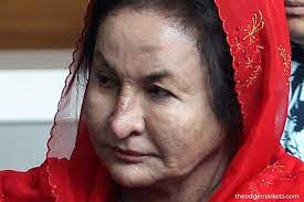 In the top picture you can see my fine wrinkles, and in the bottom one they are gone! Lebanese Jeweller Suddenly Withdraws Rm60m Suit Against Rosmah The Edge Markets