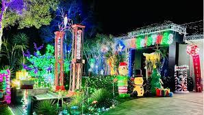 Cave Creek Christmas Parade 2022 Free Christmas Lights Maps Sunshine Coast 2021 | Families Magazine