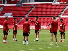Bu şampiyonlukla beraber ilk kez bir türkiye futbol kulübü, avrupa kupasını kazanma başarısını gösterdi. 0sge0hcpyyxum