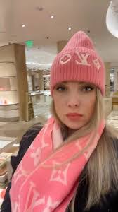 Tanisha Henderson's Instagram, Twitter & Facebook