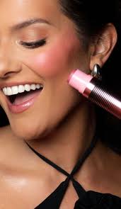 Hair and makeup artists needed for collaborations