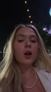 Lydia Bergeron's Instagram, Twitter & Facebook