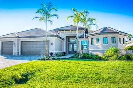 We were looking for an industrial and open concept venue that could accommodate our 450 guest count and caterer. Villa Capricorn Ferienvilla In Florida