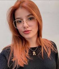 Pin By Andrew Rawlings On Girls Who Wear Glasses Redhead Pretty Face Beautiful Redhead