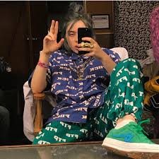 Here we have 12 images about billie eilish 1080x1080 pic including images, pictures, models, photos, and more. Billie Eilish Wherearethavocados Photos And Outfits On 21 Buttons