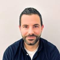 70+ "Tom Gast" profiles