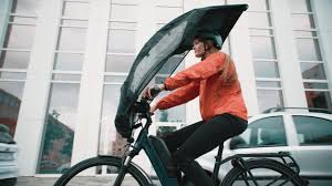 雨が降ってきたら10秒で自転車用ルーフに フロントバッグとしても使える bikertop えん乗り 自転車 レインコート バッグ