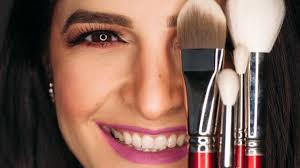 Sara, a libanesa que tem o dom de embelezar pessoas na 3ª Capital  Farroupilha