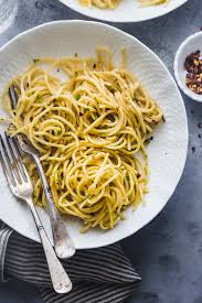 Simplest Spaghetti Aglio Olio Instant Pot Sandhya S Kitchen Recipe Easy Pasta Recipes Weeknight Dinner Recipes Easy Olio Recipe