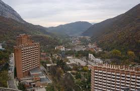 Up to 90 days of daily highs, lows, and precipitation chances. Vremea Herculane