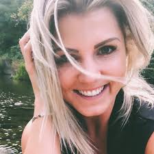 Dawn Kelly's Instagram, Twitter & Facebook