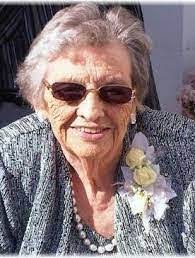 Robin Malott's Instagram, Twitter & Facebook