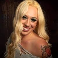 Samantha Marrs's Instagram, Twitter & Facebook