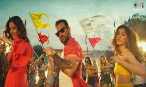 Jawaani Jaaneman Song Gallan Kardi Jazzy B Returns With A Sparkling New Version Of Iconic Punjabi Pop