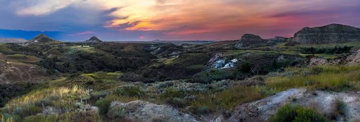 Investigating Wildlife in the Badlands | North Dakota Game and Fish