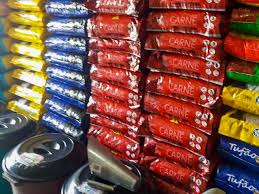 Pelo menos 27 pessoas morreram e 22 estão desaparecidas após a passagem do tufão damrey pelo vietnã. Casa De Racoes Oliveira Leal