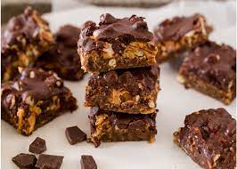 5 Ingredient No Bake Candy Bars Baking Chocolate Baking Bars Recipes