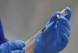 Malaysia has signed a deal to procure 6.4 million doses of astrazeneca's coronavirus vaccine, and malaysia expects to buy enough supplies to inoculate 26.5 million people, or more than 80% of its. Is The Pfizer Vaccine Suitable For Malaysia Astro Awani