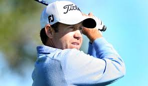 Tiger Woods moves to No. 2 in official ranking