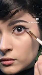 Denise Dial's Instagram, Twitter & Facebook